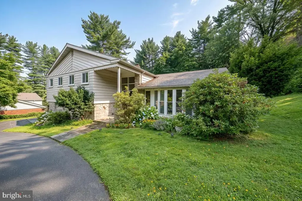 528 Sprague Rd, PENN VALLEY
