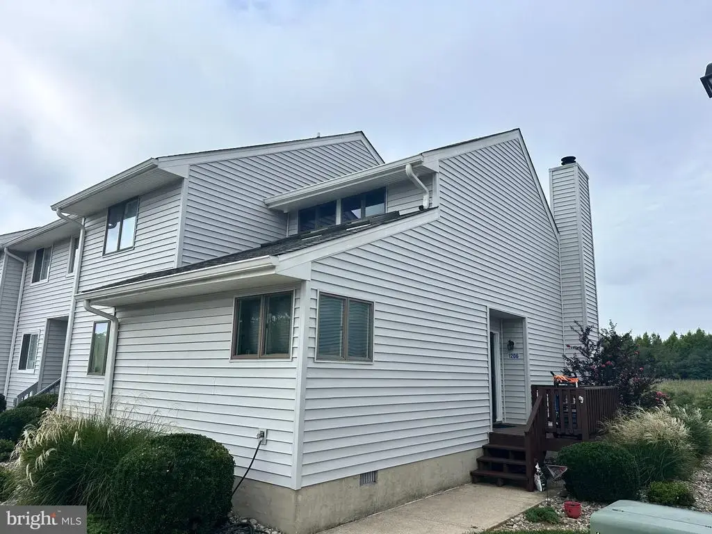 1206 Marion Quimby Dr, STEVENSVILLE
