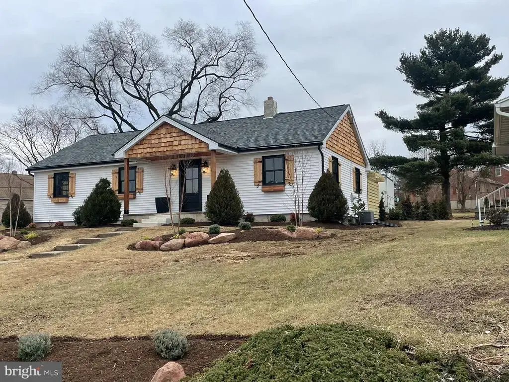 803 Fritz Ave, READING