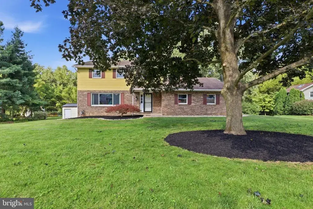 1733 Powder Mill Rd, YORK
