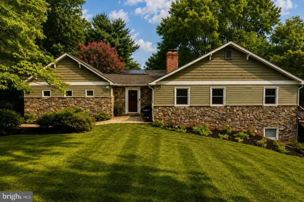 8256 Lock Ln, WARRENTON