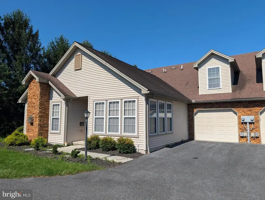 12 Hillview Ct, FAIRFIELD