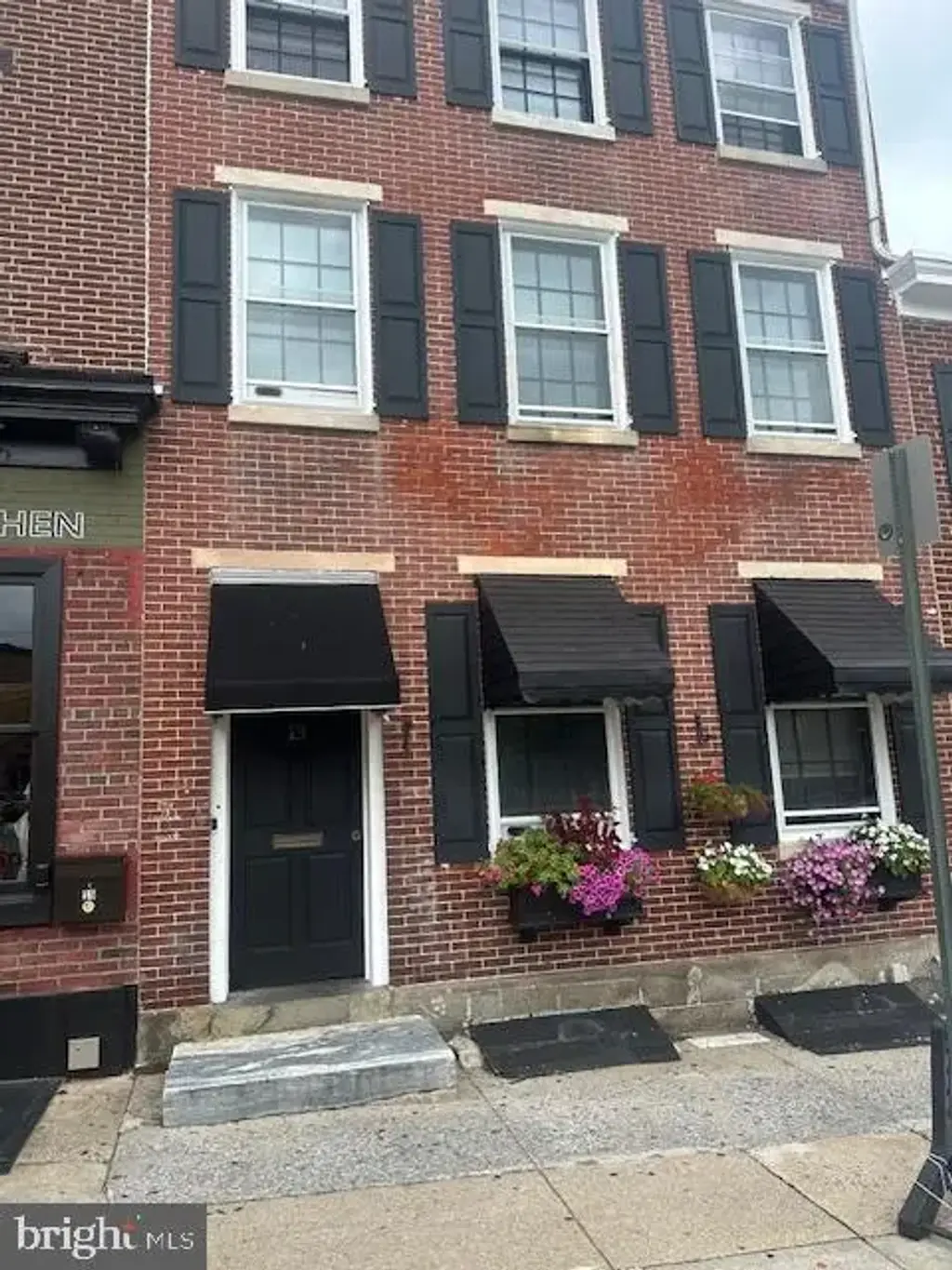 13 N Walnut St #apt D., WEST CHESTER