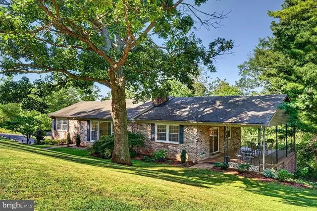 1222 Woodcrest Cir, Harrisonburg