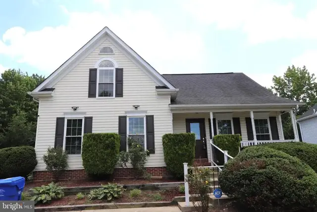 2338 Rolling Meadows St, Waldorf