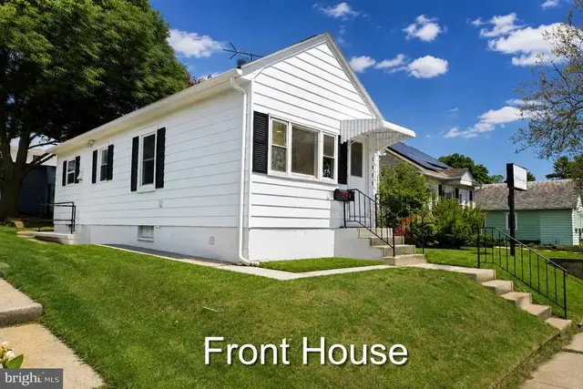 1425 Harding Ave, Hershey