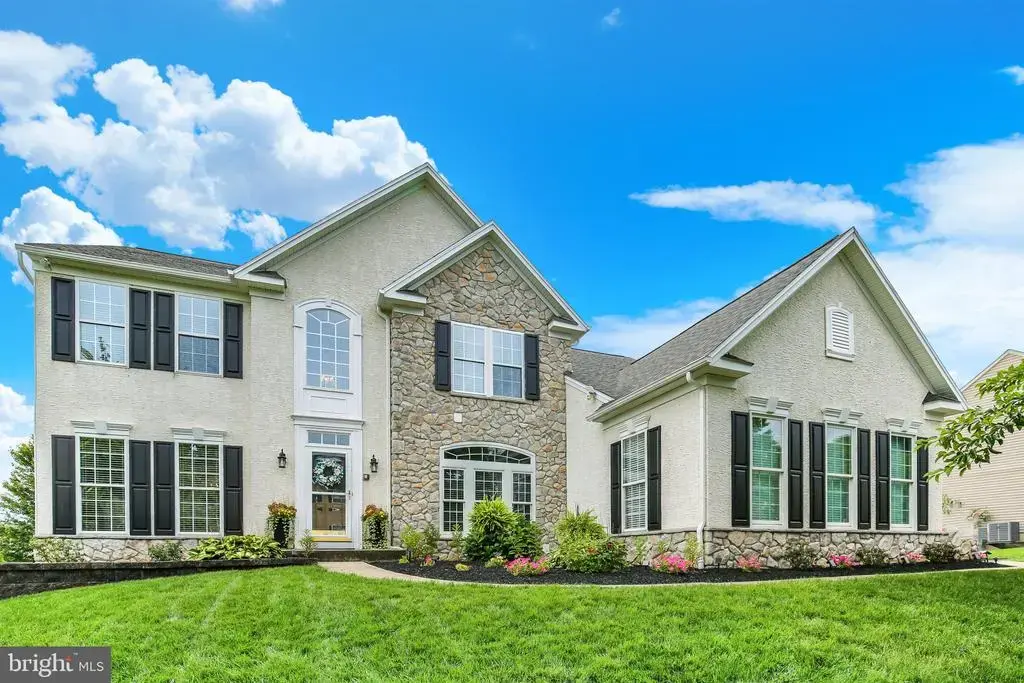 3 Hidden Brook Way, SINKING SPRING