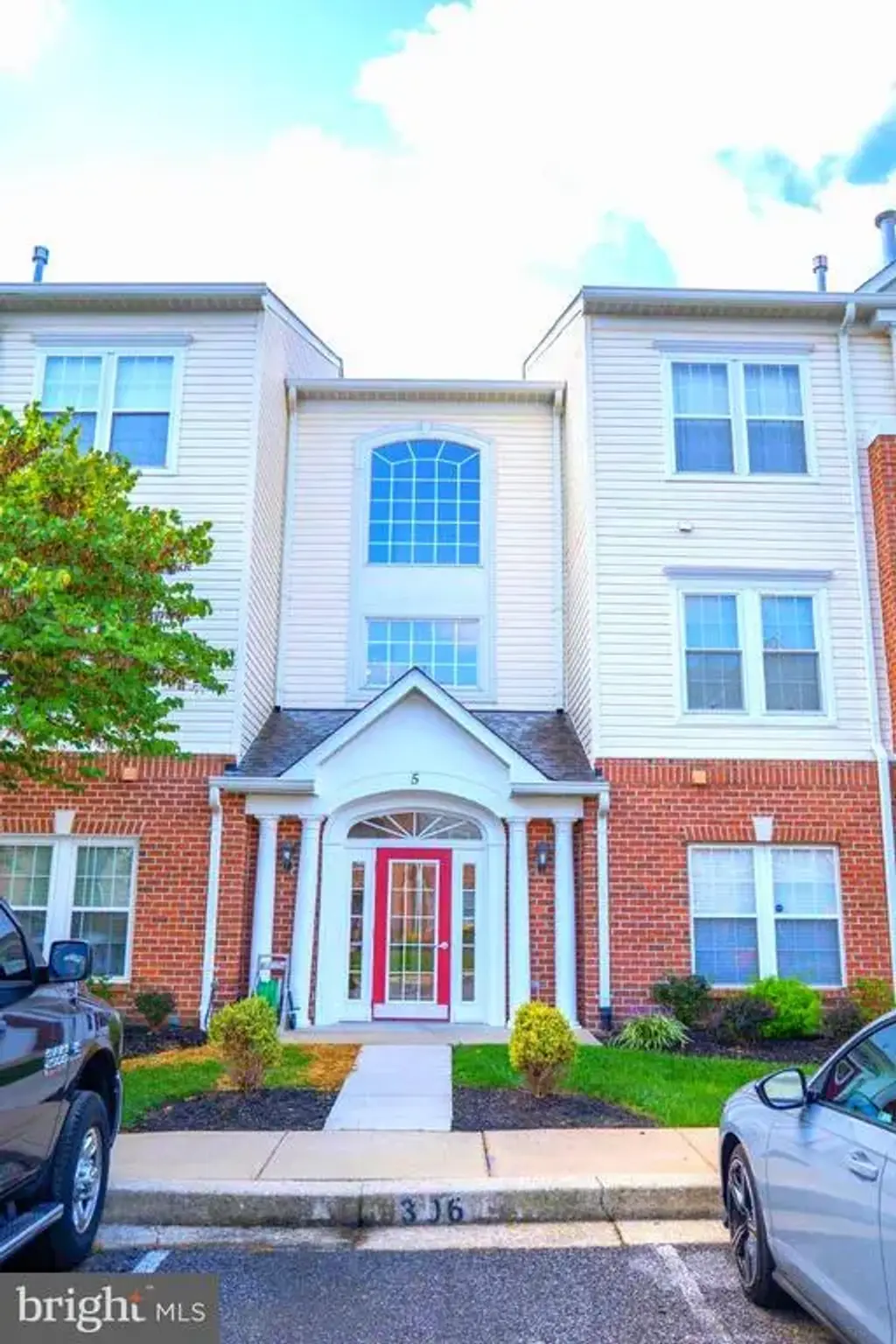 5 Brook Farm #5b, PERRY HALL