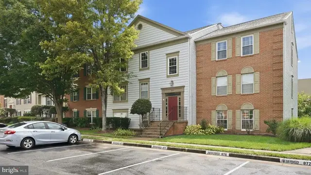 9370 Caspian Way #301, Manassas