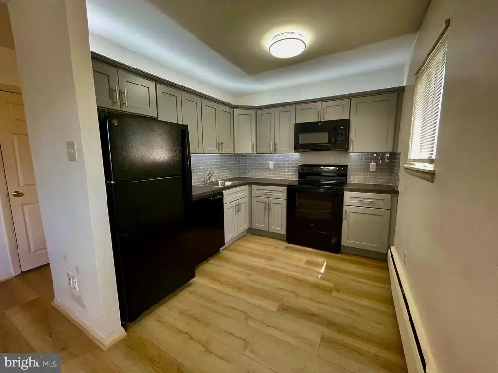 137 W Fifth Ave #c24, CONSHOHOCKEN