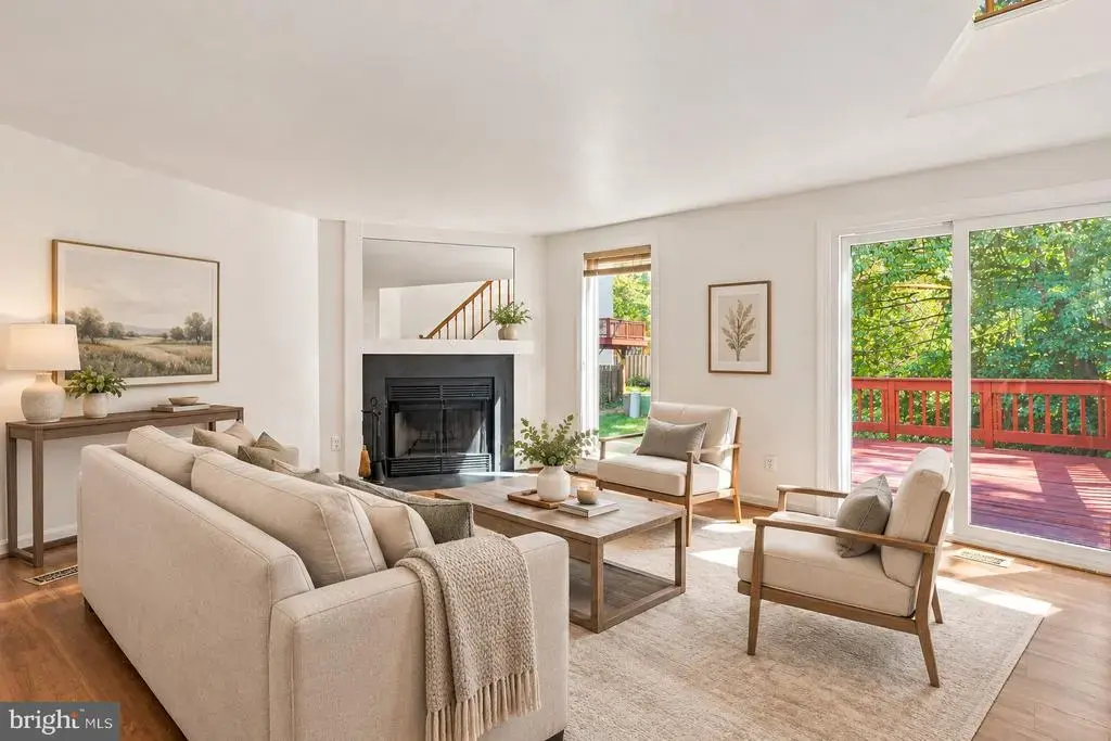 5909 Saint Giles Way, ALEXANDRIA