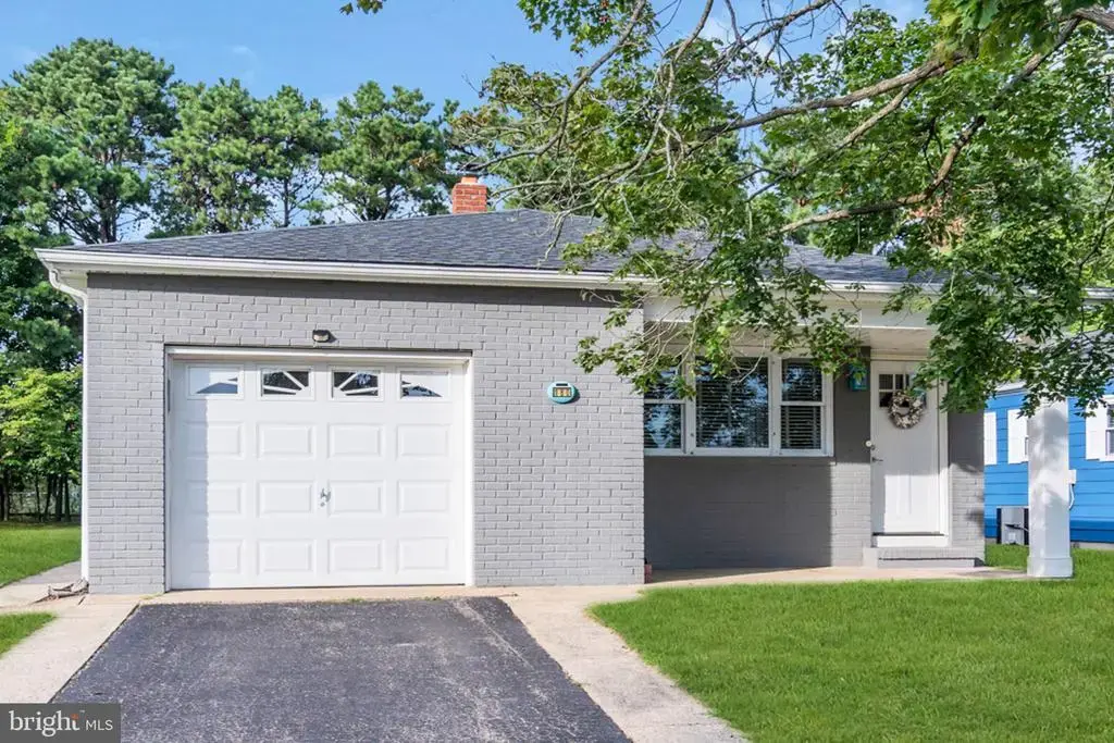 180 Biabou Dr, TOMS RIVER