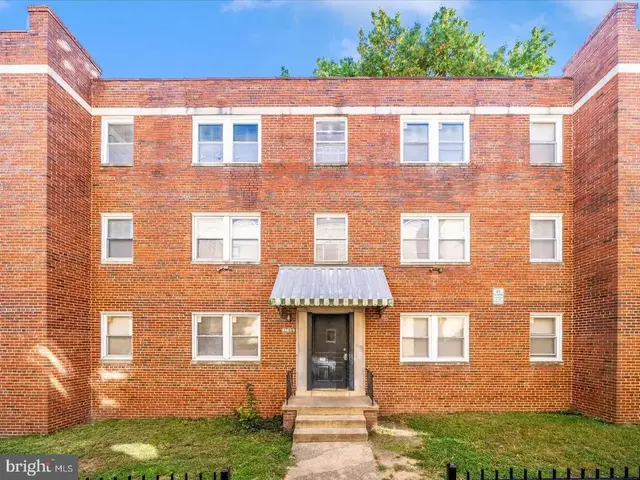 1745 T St Se, Washington