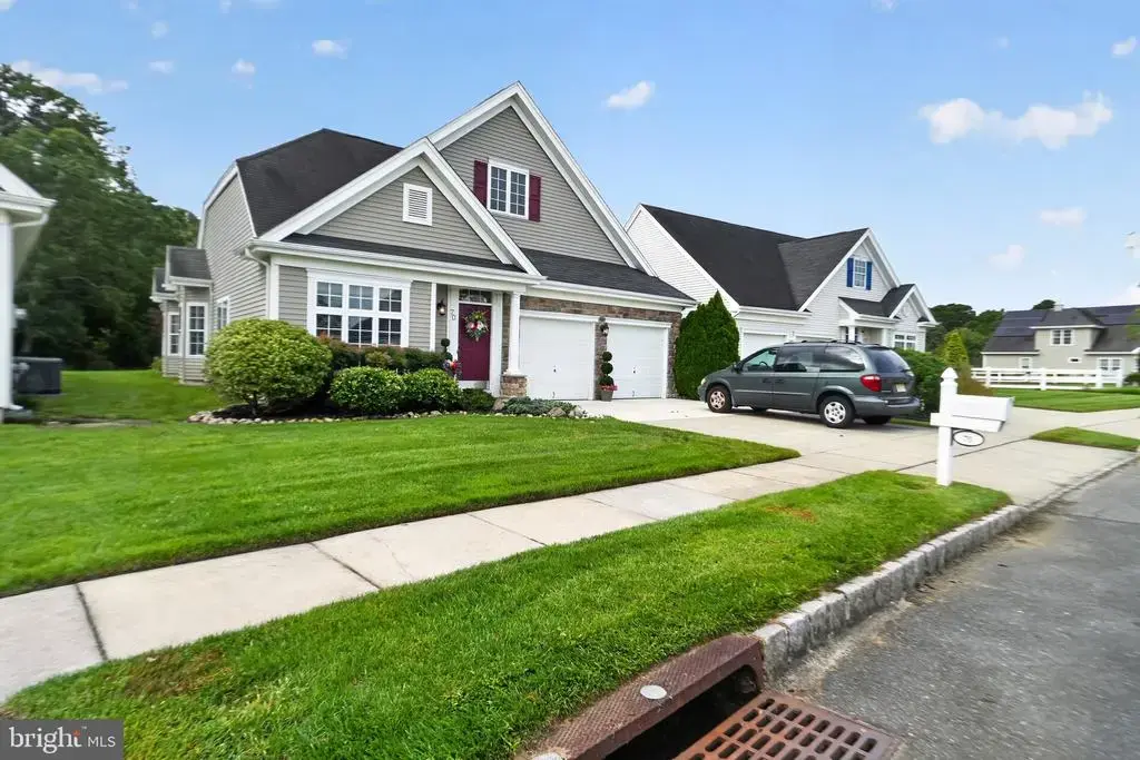 70 Burnside Dr, EGG HARBOR TOWNSHIP