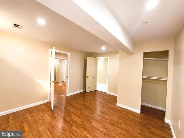 6600 Long Shadow Ct, Clinton
