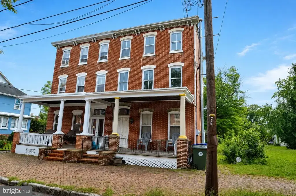 316 Union St #2, BURLINGTON