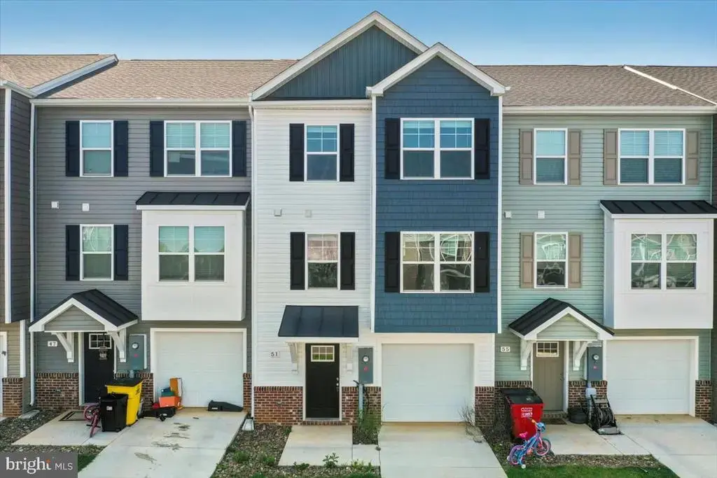 51 Olga Dr, MARTINSBURG
