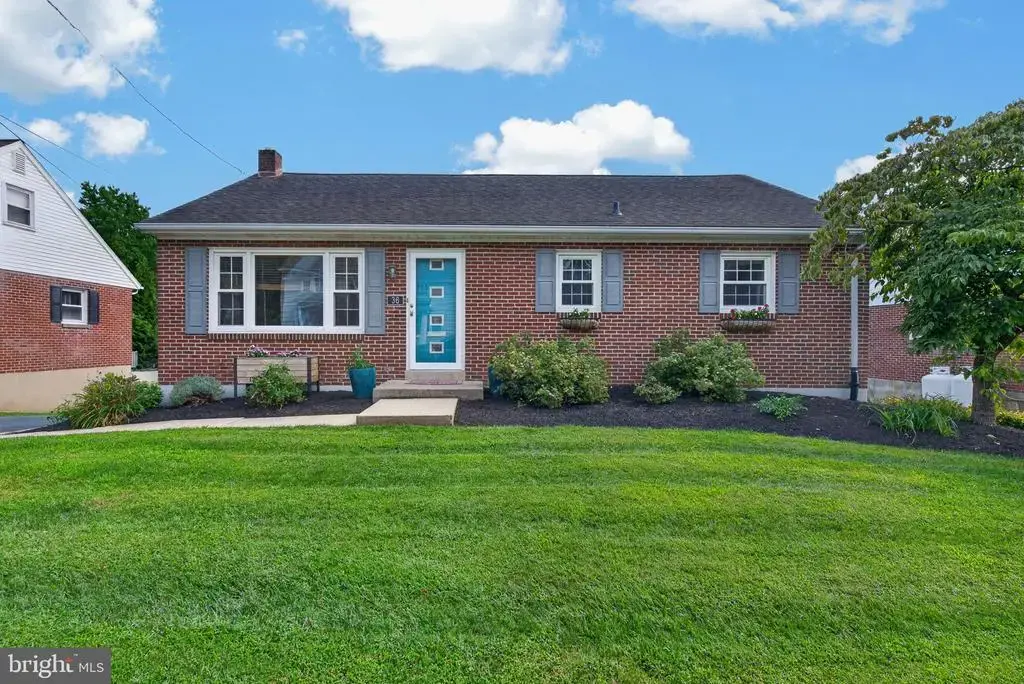 36 W Charlotte St, MILLERSVILLE