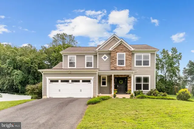 11 Prescott Ln, Fredericksburg