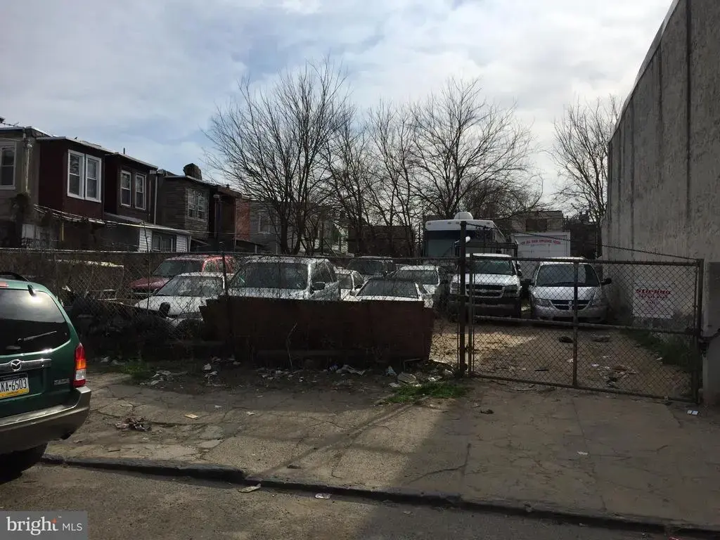 1944 E Willard St, PHILADELPHIA