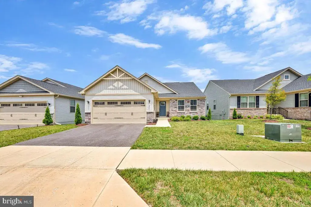 8406 Red Clay Ct, BRANDYWINE