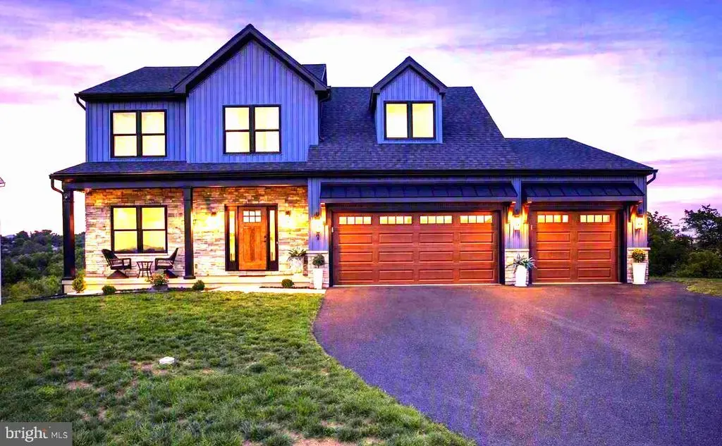 7 Brubacker Dr, CARLISLE