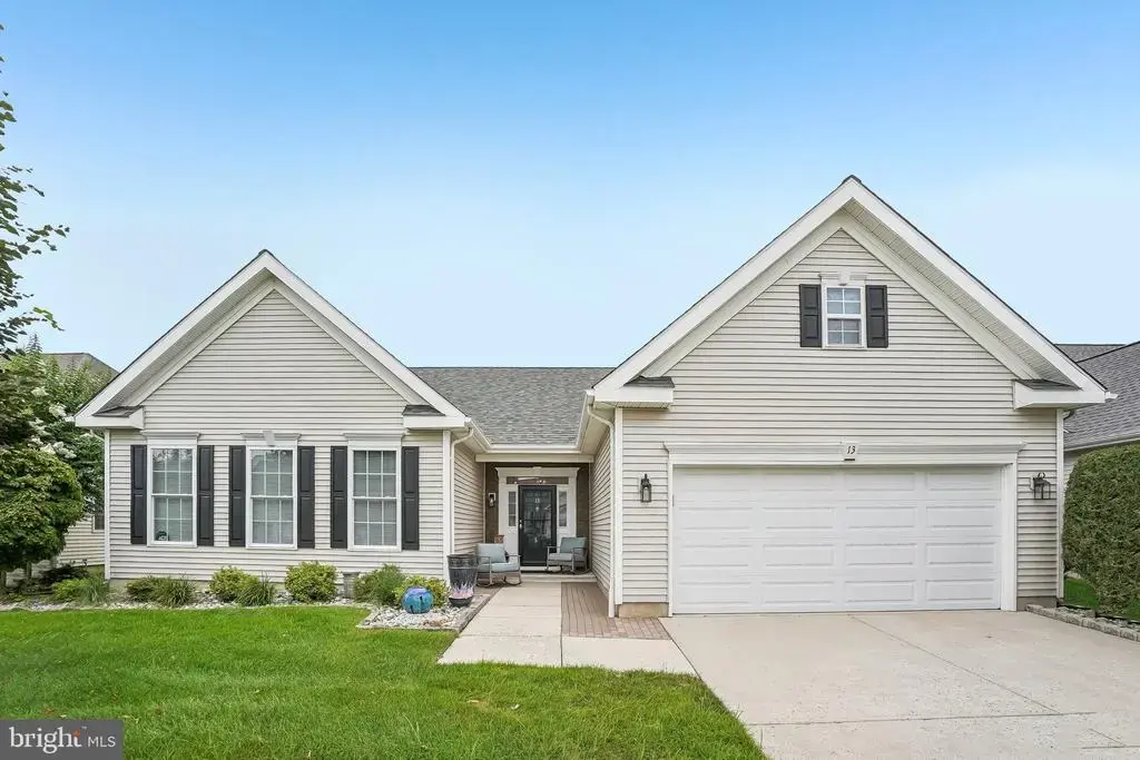13 Kristian Dr, SICKLERVILLE