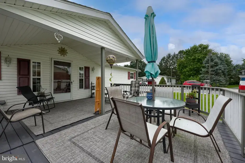 101 Lilly Dr, EPHRATA