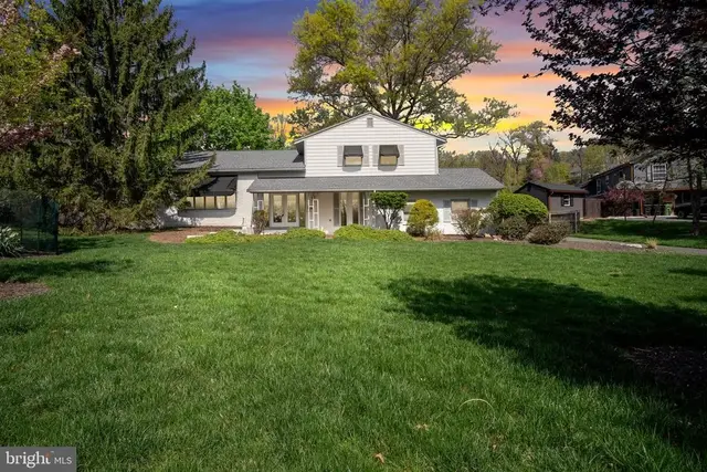 4536 Custer Ter, Harrisburg