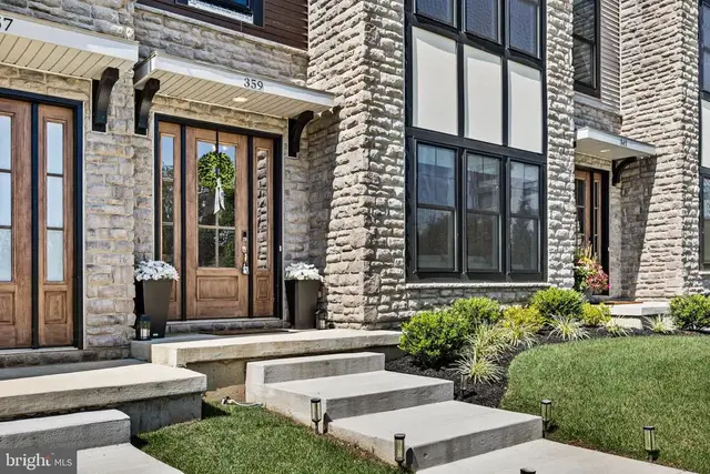 N/A, Newtown Square