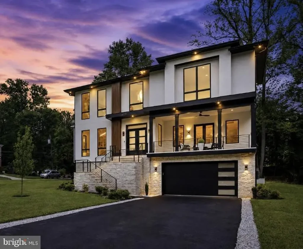 6913 Berkeley St, FALLS CHURCH