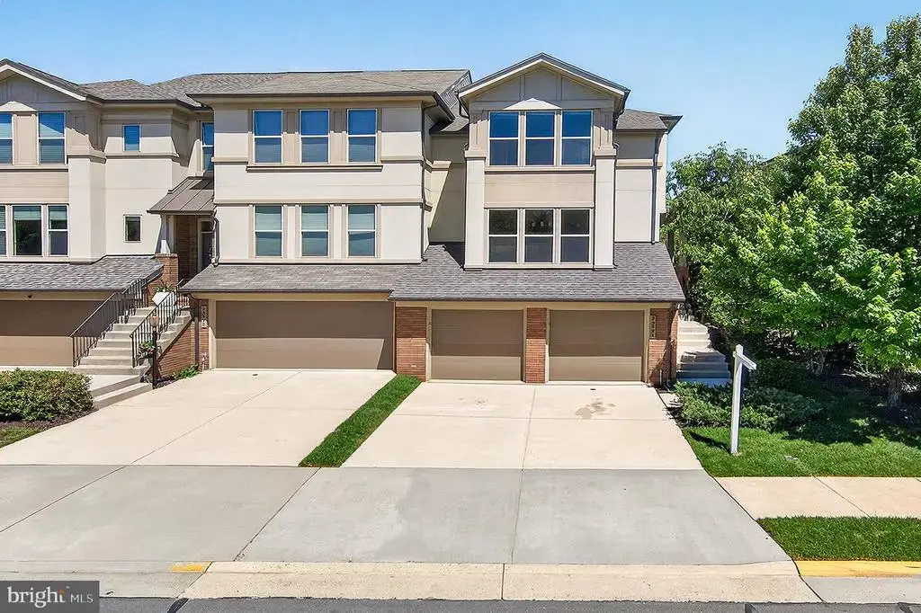 23394 Evening Primrose Sq, BRAMBLETON