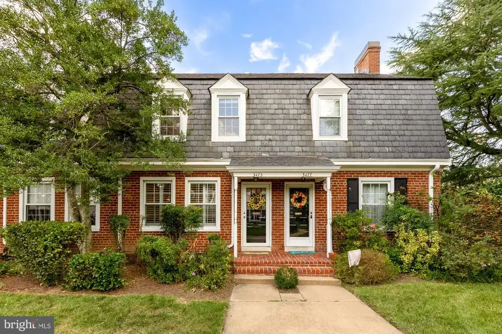 3475 S Wakefield St S, ARLINGTON