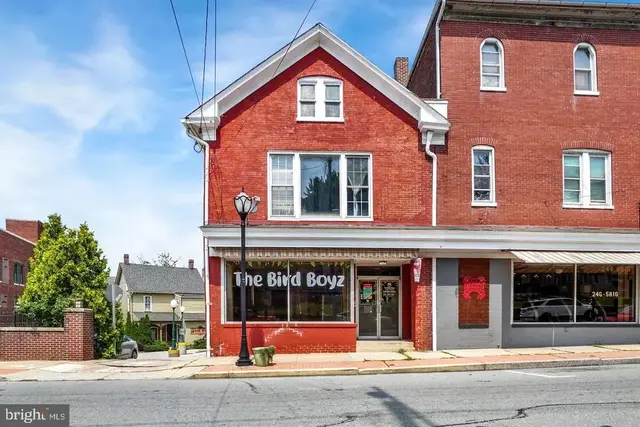 23-25 S Main St, Red Lion