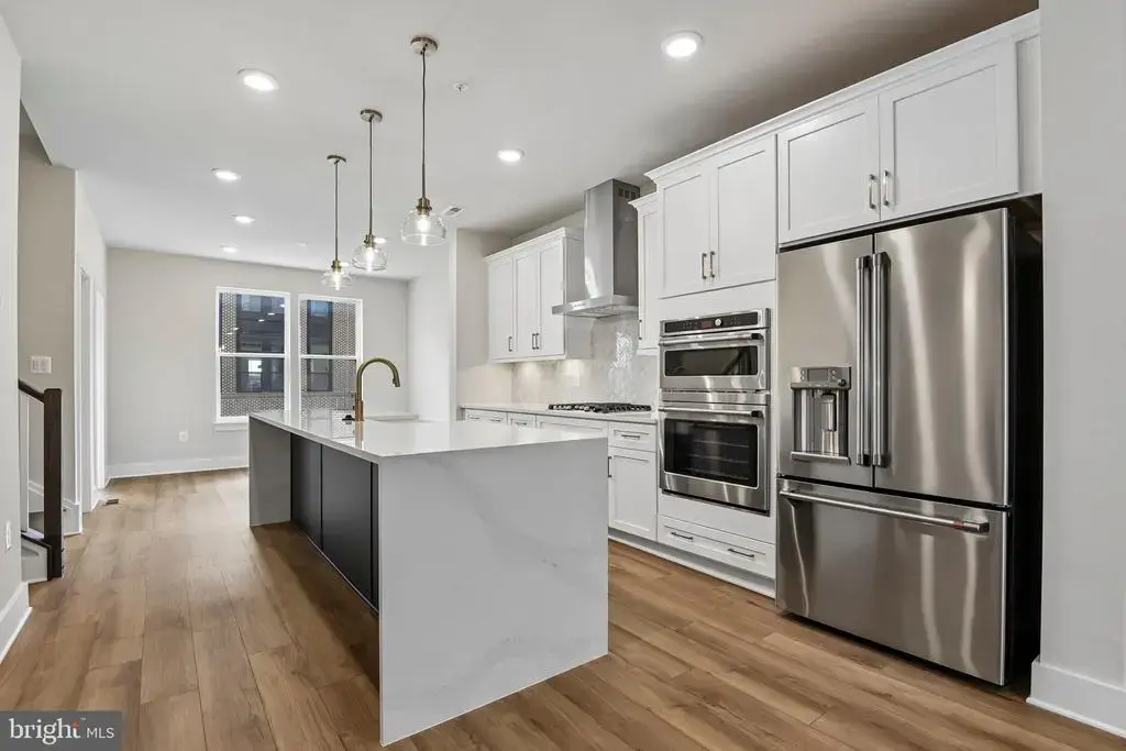 2727 Ferry Bar Dr, BALTIMORE