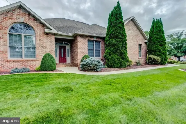 108 Pin Oak Dr, New Cumberland