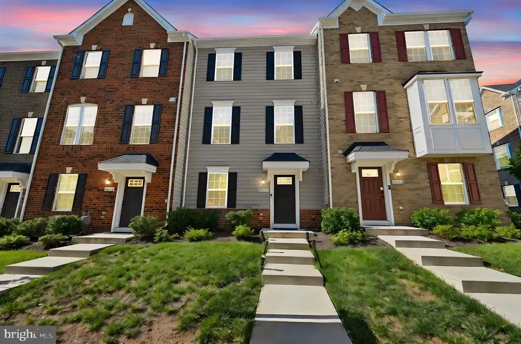 42532 Tiber Falls Sq, STERLING
