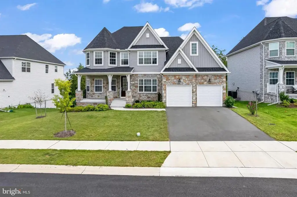 2754 Hillfield Dr, FREDERICK
