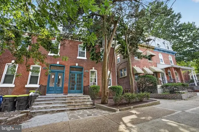 1020 W 8th St, Wilmington