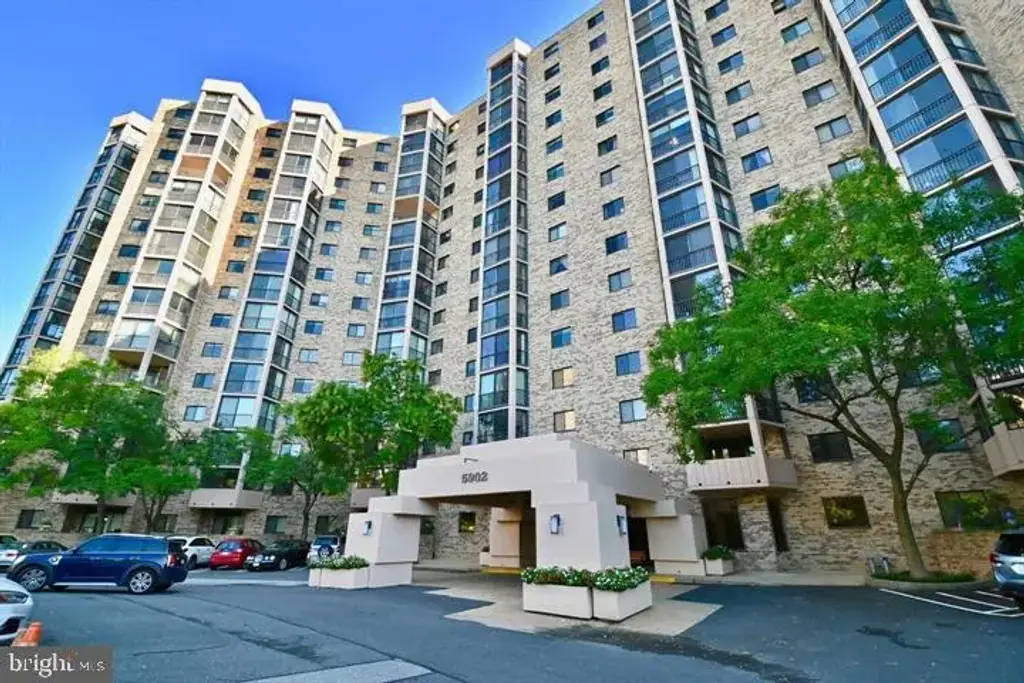 5904 Mount Eagle Dr #117, ALEXANDRIA