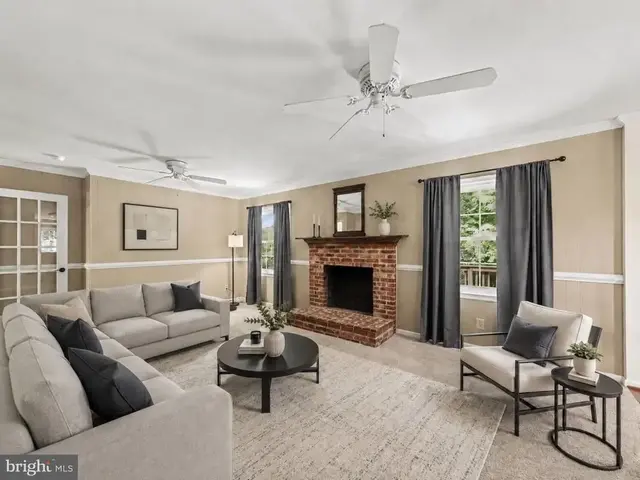 313 Laurel Ave, Fredericksburg