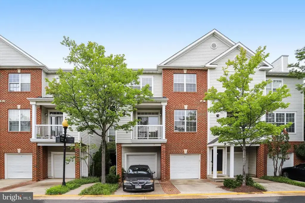 2433 Coopers Branch Ct, HERNDON