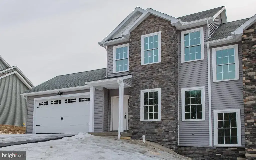 65 Wisteria Lane, WILLIAMSPORT