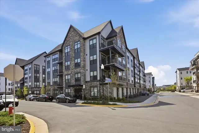 23651 Havelock Walk Ter #304, Ashburn