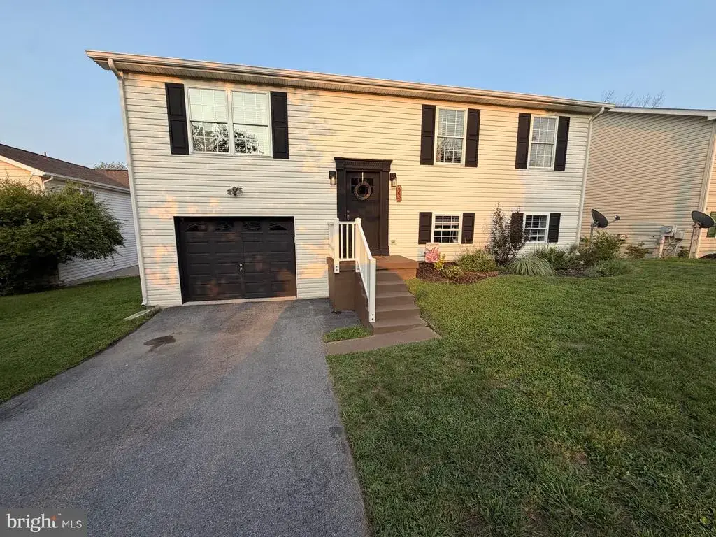23 Gemini Ct, MARTINSBURG