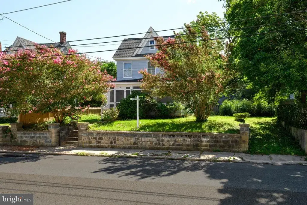 114 Vue De Leau St, CAMBRIDGE