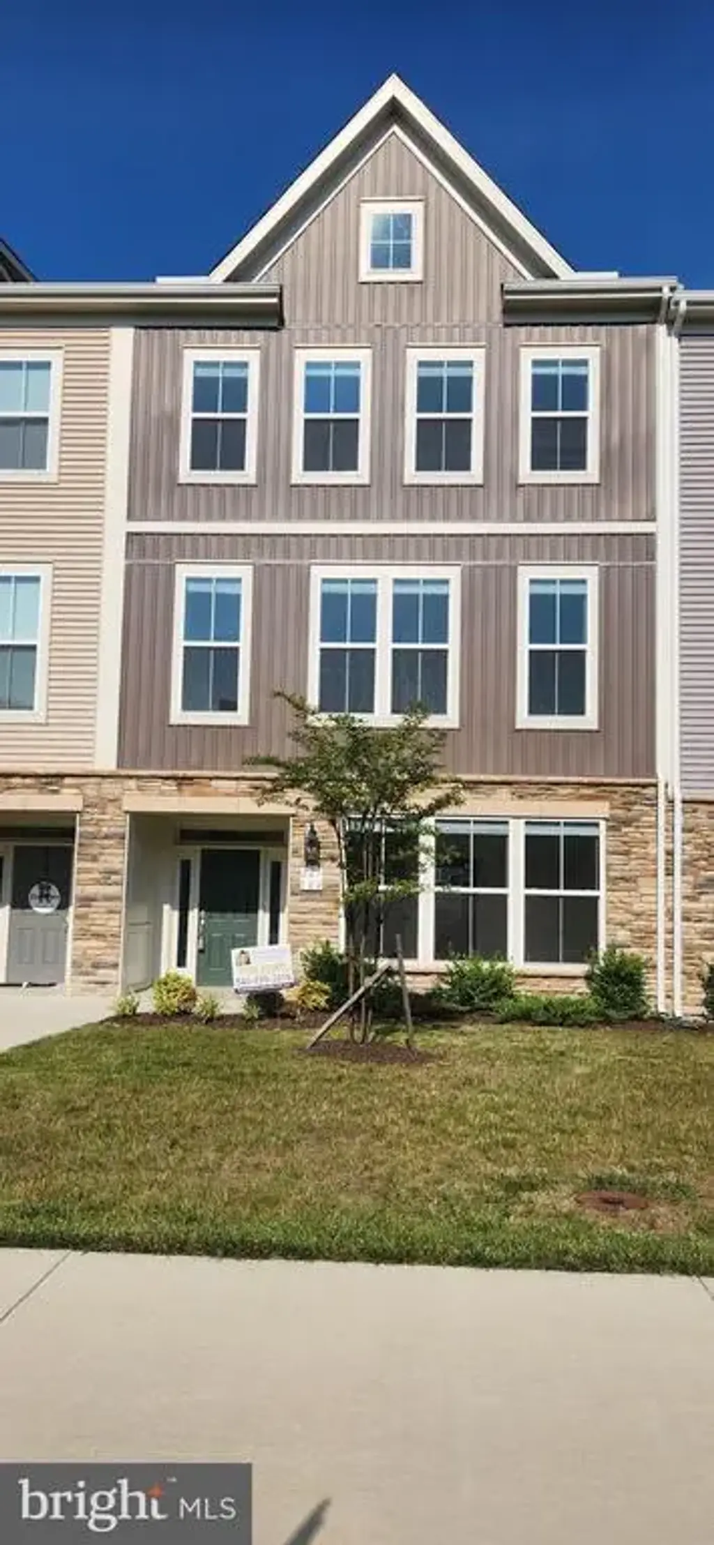 225 Aspen Rd #102, STAFFORD