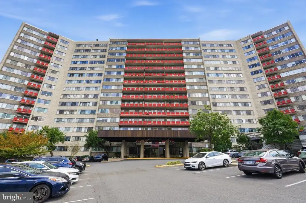 5340 Holmes Run Pkwy #704, ALEXANDRIA