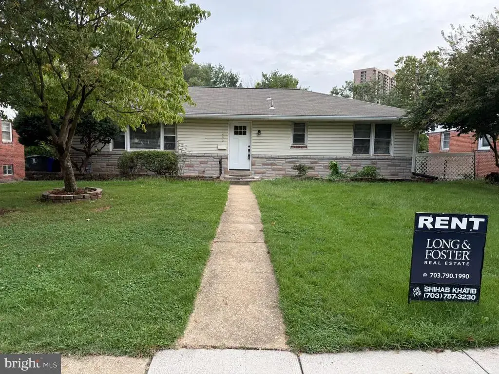 1432 S Greenbrier St, ARLINGTON