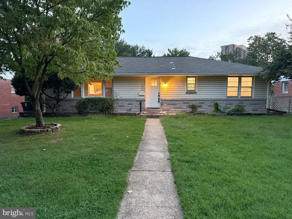 1432 S Greenbrier St, ARLINGTON